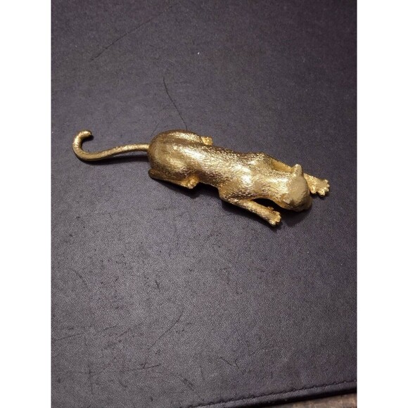 Gold plated crawling cat brooch - Picture 8 of 9
